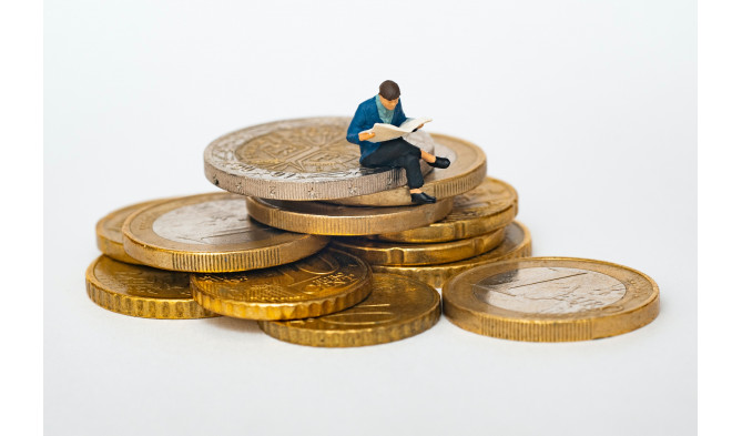 Trešdaļa Latvijas jauniešu vēlas algu virs 1500 eiro jau šobrīd un vismaz 2500 eiro pēc pieciem gadiem